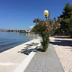 Apartment With Beutiful View-Marijana